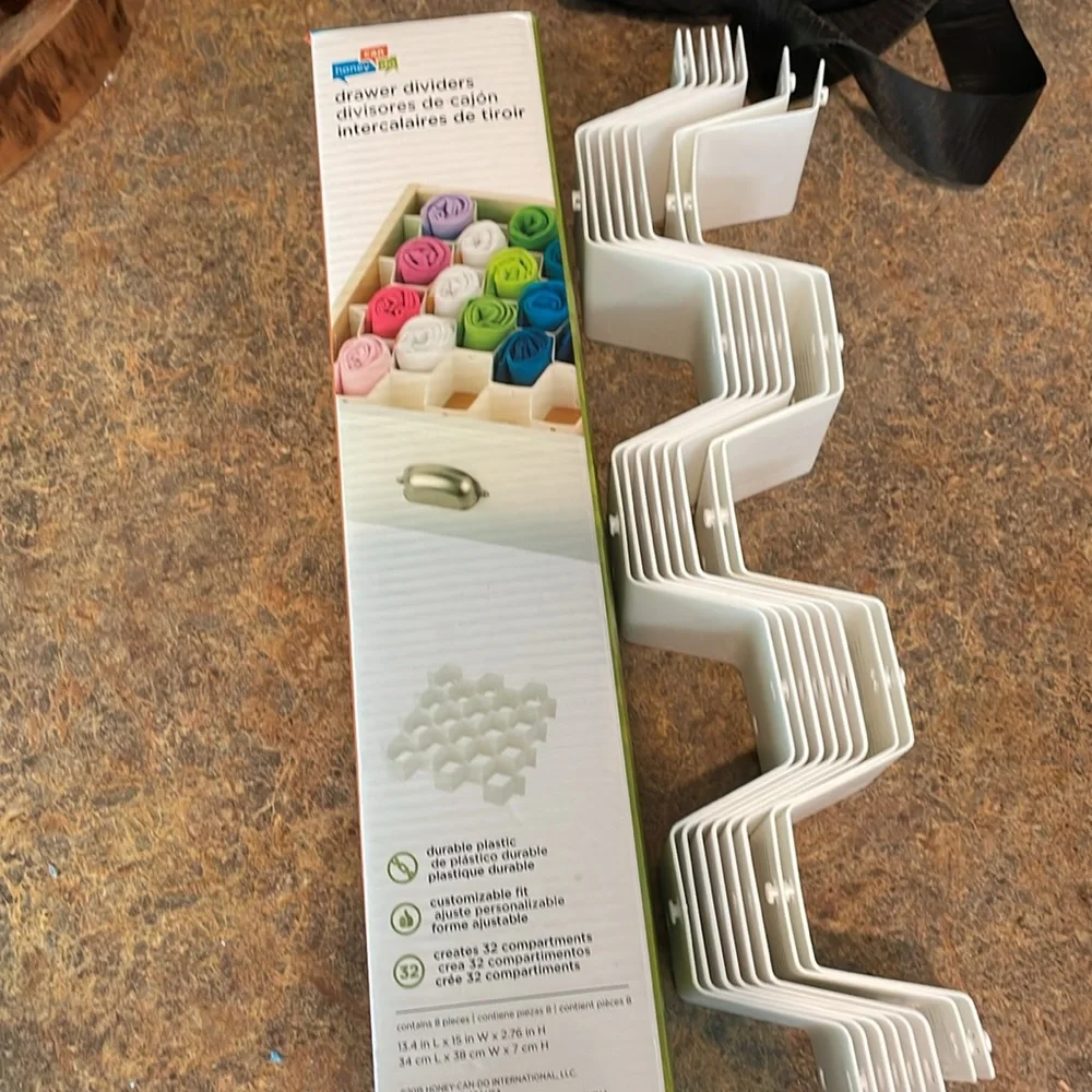NIB - 2 drawer divider sets (16 total pieces)
